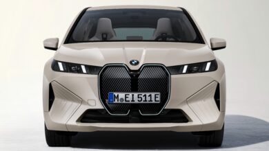Front view of the facelifted BMW iX 2025 showcasing new headlights and grille