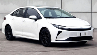 Toyota Corolla 2025 facelift front view with C-shaped LED headlights