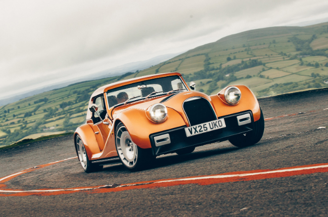 Morgan Supersport front view with carbon roof and retro-futuristic styling